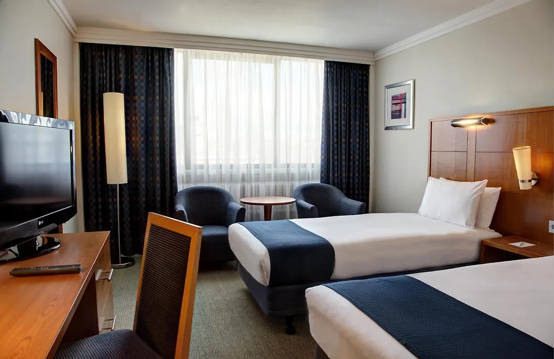 Best Western London Heathrow Ariel T2 ,3 ,4-1