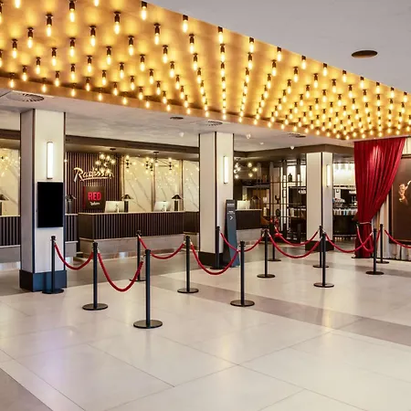 Radisson Red London Heathrow-2