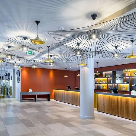Hilton Garden Inn London Heathrow Airport-3