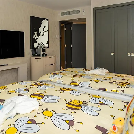 Hilton London Heathrow Airport-2